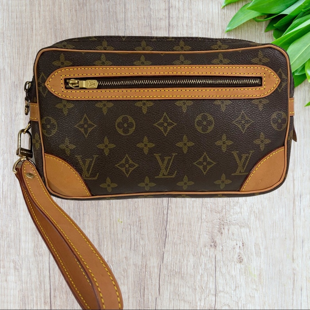 SOLD ❤️ Louis Vuitton Marly Dragonne Clutch